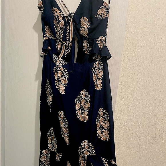 Maxi dress small (navy) open back and slit on leg - Picture 3 of 5